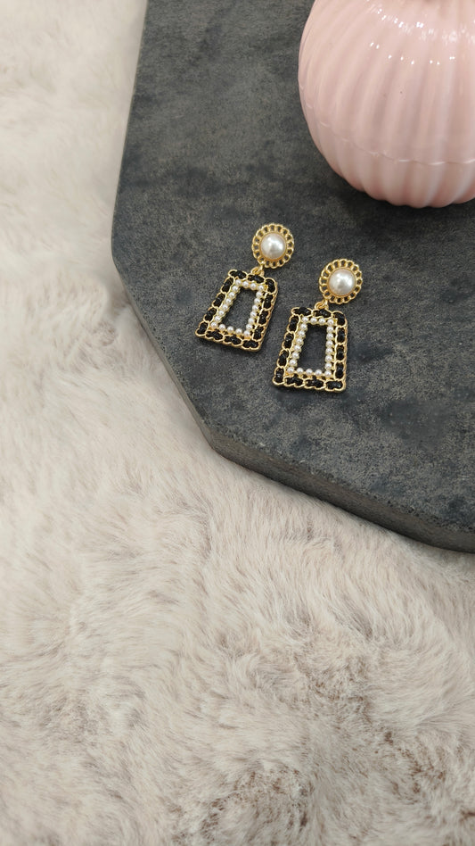 2855 Noble Lady Earrings